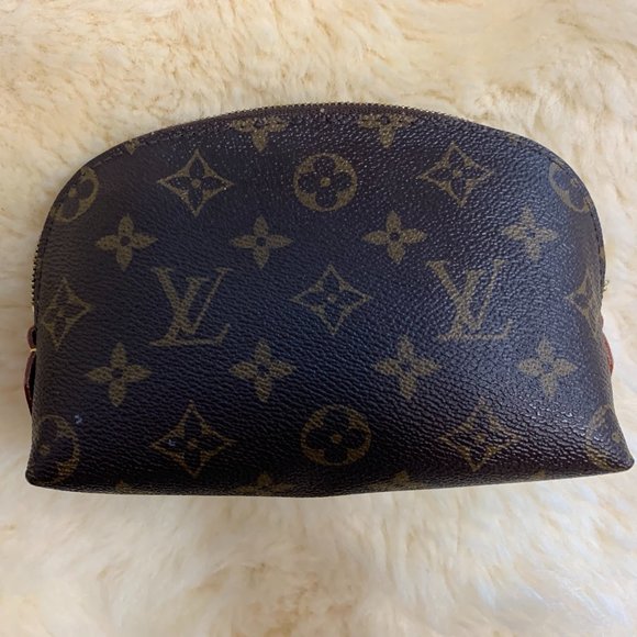 Louis Vuitton Cosmetics Pouch - Picture 1 of 10